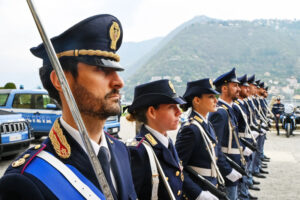 I partecipanti al Concorso 1650 Agenti della Polizia di Stato 2023, aperto a cittadini, devono soddisfare i criteri entro il 10 Agosto. Preparati a Taranto.